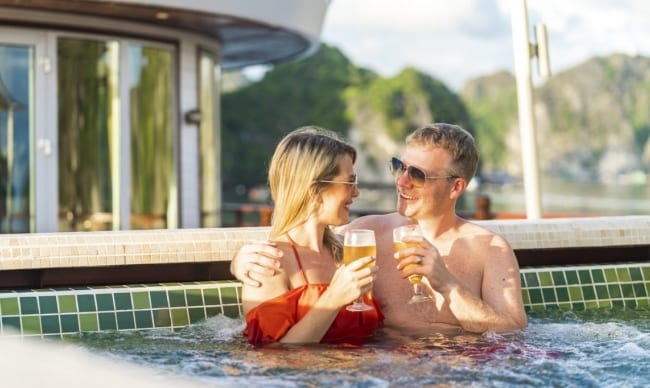 Heritage Line Ylang ultra-luxury cruise Lan Ha Bay overview photo 9