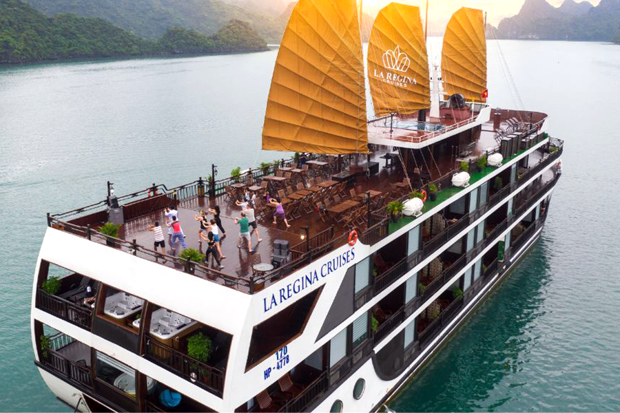 Read more about the article La Regina Cruise Cabins & Suites 2026: Complete Room Guide