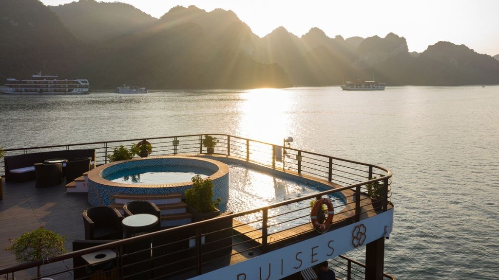 Peony Cruise Halong Bay gallery photo 1